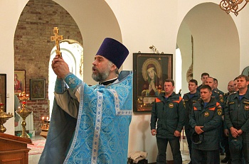 Фото 17 августа в Красносельском храме состоялся молебен о здравии бойцов МЧС