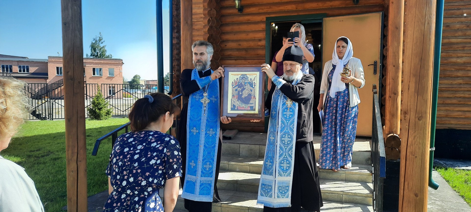 Празднование в честь иконы Божией Матери «Всецарица» в с. Красное Арзамасского района