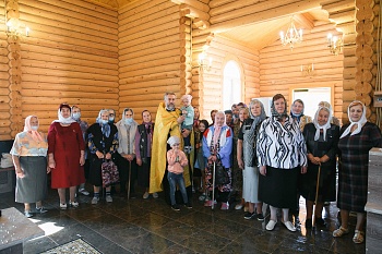 Фото Праздничный молебен в Часовне в честь иконы «Спаса Нерукотворного»