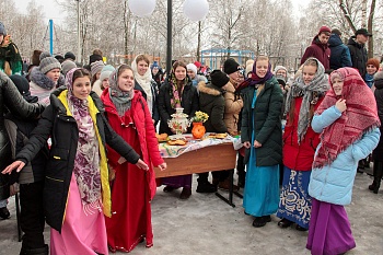 Фото Масленичные гуляния прошли в Красном