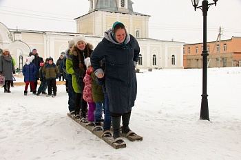 Фото 12 января Воскресная школа приняла участие Святочных гуляниях, организованными администрацией села Красное