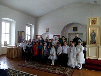 Фото 11 января в селе Морозовка в храме Живоначальной Троицы состоялся Рождественский Праздник